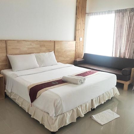 Yuwadee Resort Chalong Exterior photo