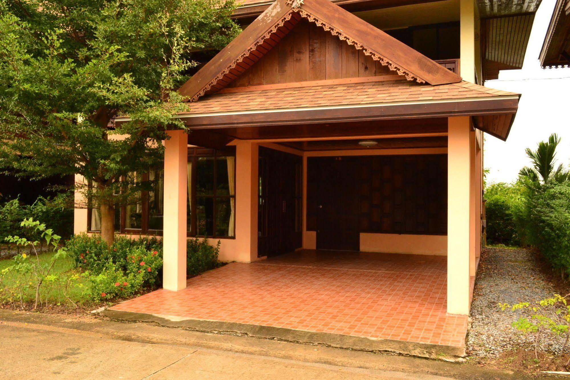 Yuwadee Resort Chalong Exterior photo