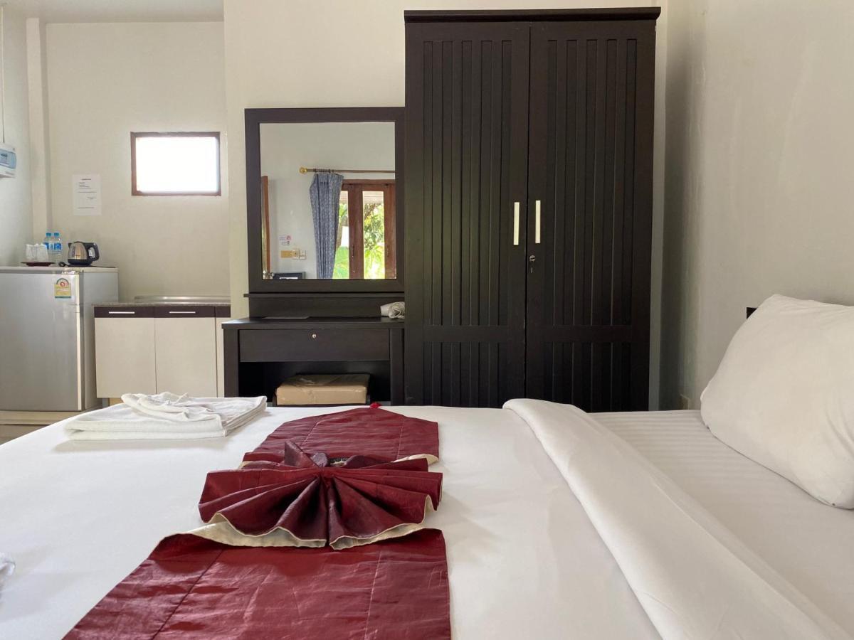 Yuwadee Resort Chalong Exterior photo